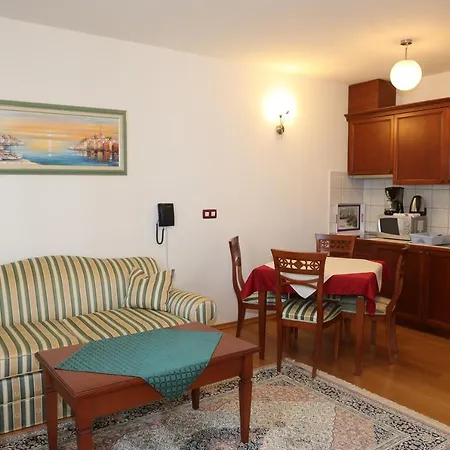 Armin Apartment *